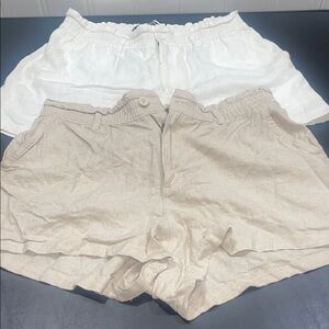 Hollister High Waist Shorts in White and Tan